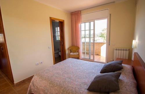Sils Villa | Villa Sils: Tranquil Costa Brava Retreat with private suite!