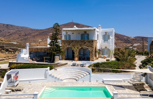 Agios Sostis Villa | Villa 'Simone Tinos Island' with Sea View, Wi-Fi and Air Conditioning