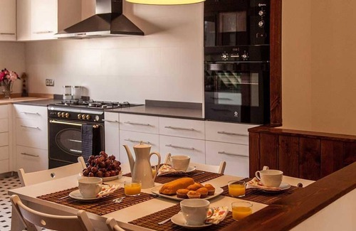 Passeig Maritim Villa | Villa Sitges Tupinetti. 100m/beach. Renovated. Cozy Garden by Weekly Villas