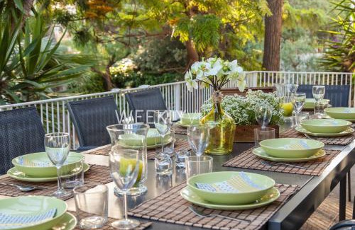 Passeig Maritim Villa | Villa Sitges Tupinetti Beach at 1 min walk Amaizing Garden and View Center Sitges 5 minutes walk