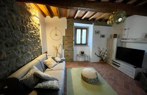 Bivio Pozzo Villa | Villa Soale in Tuscany-Reggello. Swimming pool and Wi-Fi