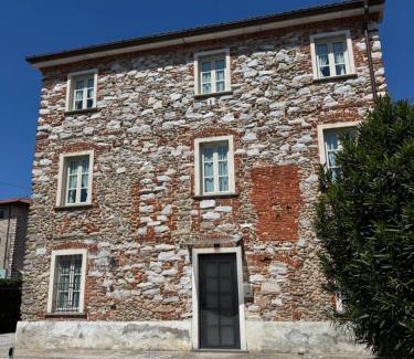 Querceta House | Villa Sofia