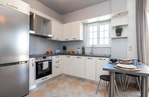 Skala House | Villa Sole ★4 BR★Private Pool★Sea Views★Free Parking