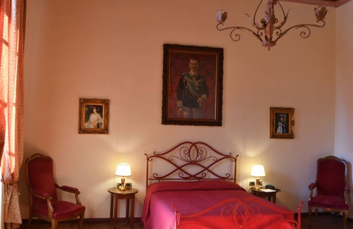 Colleretto Giacosa Hotel | Villa Soleil