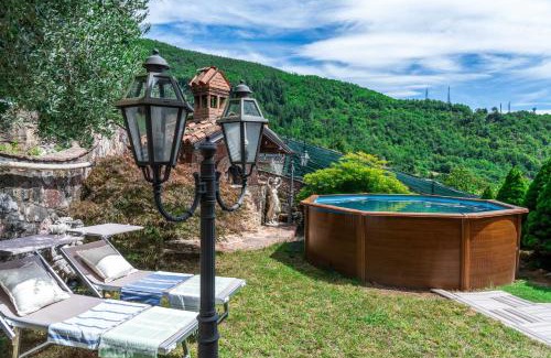 Villa Collemandina House | Villa Soli - Casa in Pietra con Piscina Panoramica