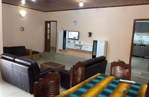 Bimbo Villa | Villa Sophie à Sassara Pk 12 Bangui