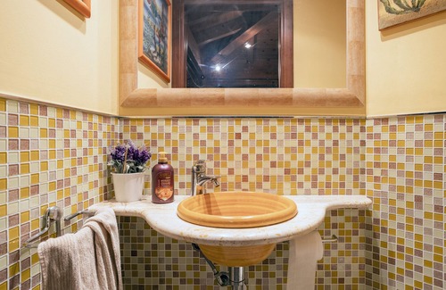 Palermo Villa | Villa 'Sorriso' with Private Pool, Wi-Fi and Air Conditioning