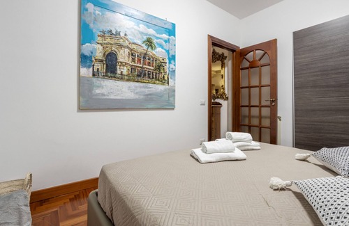 Palermo Villa | Villa 'Sorriso' with Private Pool, Wi-Fi and Air Conditioning