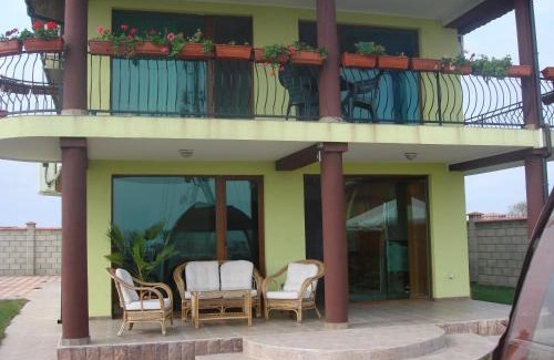 Kavarna House | Villa Sunray