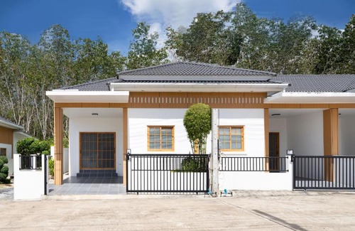 Thep Kasattri Villa | Villa Sunrise Garden B191
