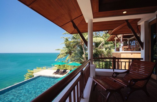 Kata Villa | Villa Sunyata - Amazing Oceanfront 8-bedroom Luxury Villa - Walk to Kata Beach