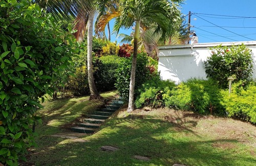 Schoelcher Apartment | VILLA SUPERB F2 NETHERLANDS -Pool-IDEAL BUSINESS TRAVEL AND TOURISM BALNEAIRE