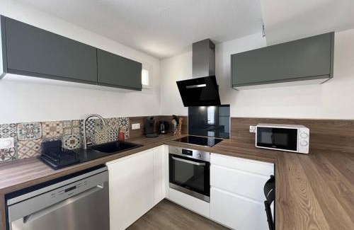 Port Leucate Villa | Villa T3 rénovée climatisée, piscine, proche plage et commerces - FR-1-81-622