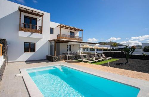 Tinajo House | Villa Tabaiba La Vegueta Villas