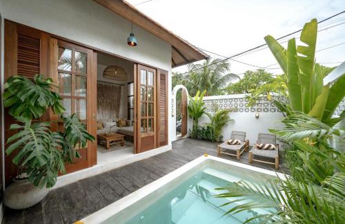 Kediri Villa | Villa Taman & Villa Serai Kedungu