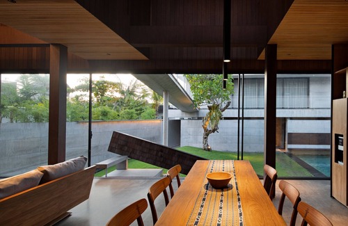 Batu Bolong Villa | Villa Tana Takah | 3BR Modern Luxury Villa w/Private Pool