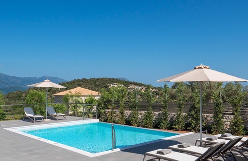 Katomerion Villa | Villa Taphian - Three Bedroom Villa, Sleeps 6