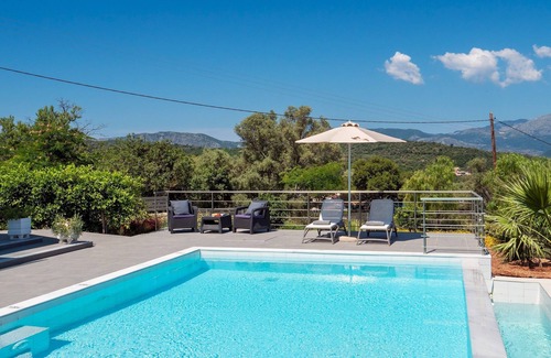 Katomerion Villa | Villa Taphian - Three Bedroom Villa, Sleeps 6