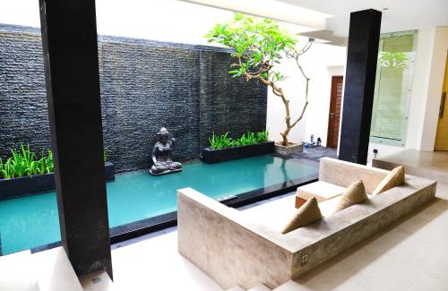 Legian Villa | Villa Tentrem Legian