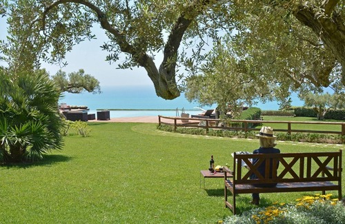 Licata Villa | Villa Terra Del Sole 10+2, Emma Villas