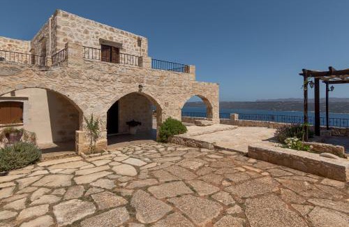 Katochori Villa | Villa Thea in Aptera