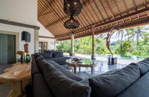 Payangan Villa | Villa Themma Jungle - Sumptuous 3BR Luxury Villa with Majestic Jungle View North of Ubud