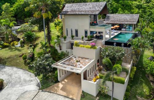 Bophut Villa | Villa Tiga - Cliffside Seaview Oasis