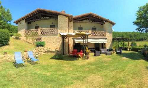 Gualdo Cattaneo Villa | Villa Tilla
