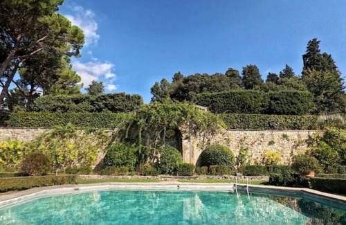 San Casciano in Val di Pesa Villa | Villa Tinaccio, I Tattoli, in the midst of Tuscan vineyards