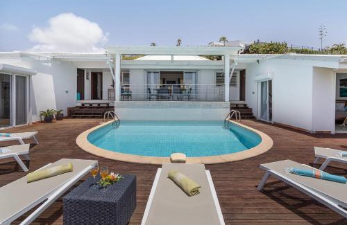 Orient Bay Villa | Villa Tintamare, stunning 4 bedrooms villa with views!