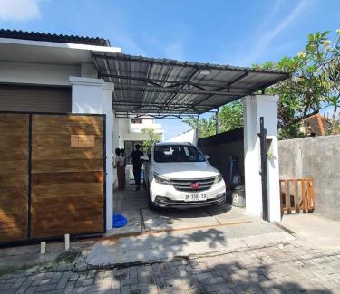 Padangsambian Klod Villa | Villa TJ Subali 3 BR privatepool close to Seminyak