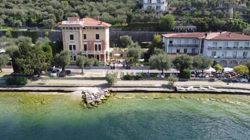 Magugnago House | Villa Torre - Atmosfera Romantica