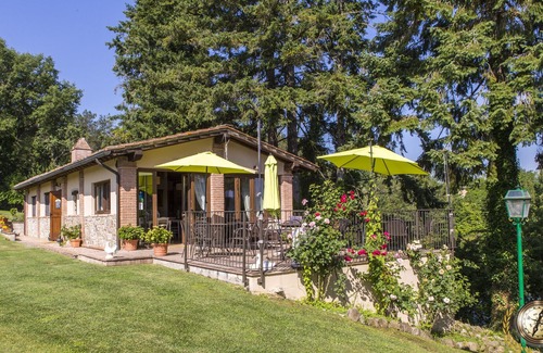 Bivio Lugnano Villa | Villa Tulipano, live in contact with nature