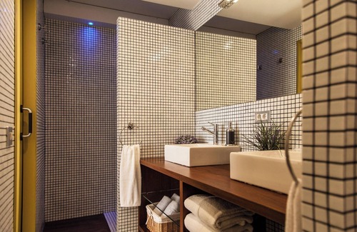 Passeig Maritim Villa | Villa Tupinetti with Sea View, Pool & Wi-Fi