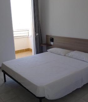 Ischitella Bed & Breakfast | Villa Uria monolocali con e senza angolo cottura