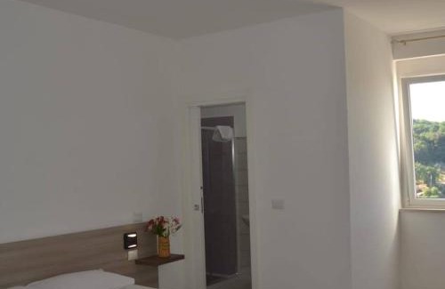 Ischitella Bed & Breakfast | Villa Uria monolocali con e senza angolo cottura