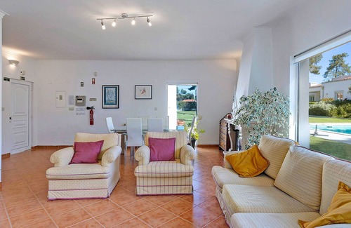 Verdizela Villa | Villa V3 Verdimar with Shared Pool, Terrace & Wi-Fi