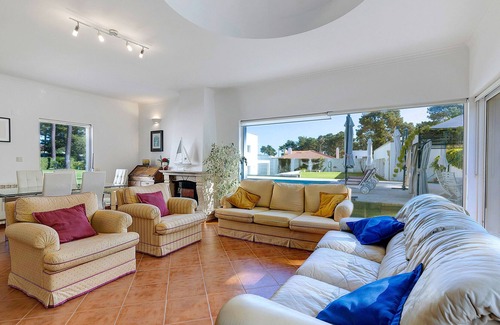 Verdizela Villa | Villa V3 Verdimar with Shared Pool, Terrace & Wi-Fi