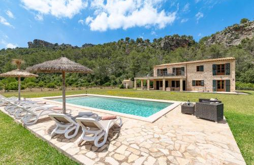 Pollensa Villa | Villa Vall d'En March by Sealand Villas