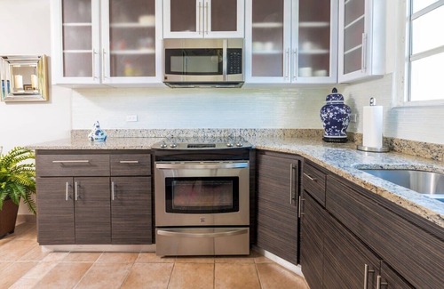 Zarzal Apartment | Villa Vereda | Ocean views, pool & beach access and great facilities!