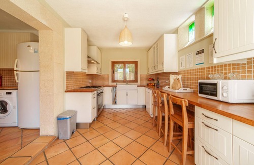 Cielo de Bonaire Ski Chalet | Villa Victoria Alcudia Alcudia Bonaire for 6 with pool