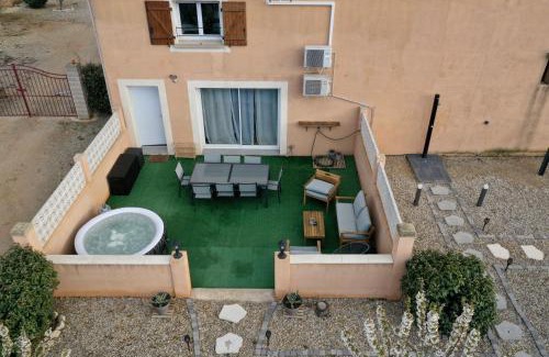 Saint-Jean-de-Fos Villa | Villa vigneronne moderne piscine et jaccuzi