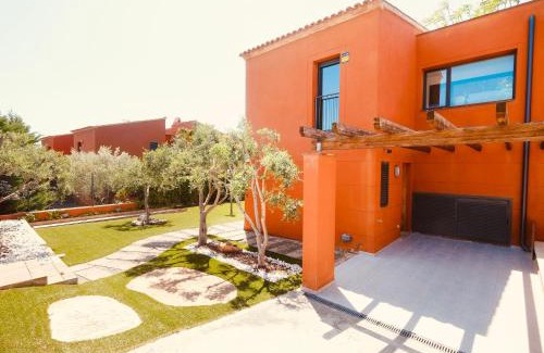 Bonmont Terres Noves Villa | Villa Villa Perla by Interhome
