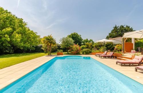 Les Sables d'Olonne Villa | Villa Villa Les Cygnes by Interhome