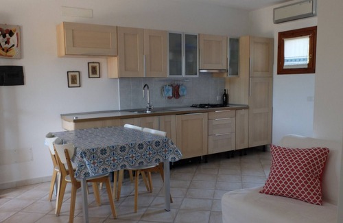 Rena Majore Villa | Villa "Villino Mannucciu" with Private Garden & A/C