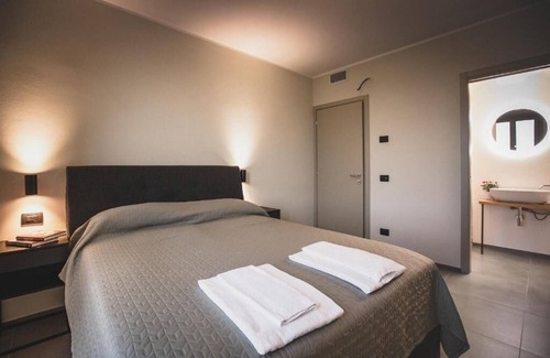 Nizza Monferrato Apartment | Villa Vinory Bricco di Nizza - Deluxe Apartment First Floor East