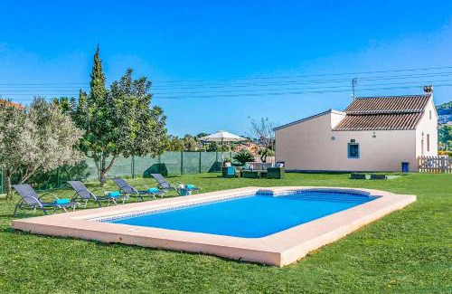 Tarraula Villa | Villa Vinyes by Villa Plus