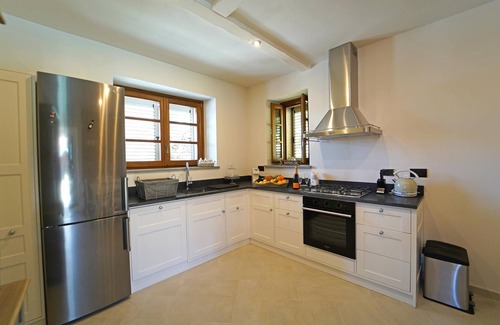 Licciana Nardi Villa | VILLA VIRGINIA 6 pax