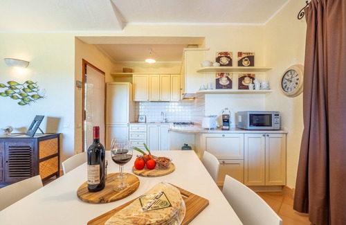 Chia Villa | VILLA VIRIDIANA CHIA - a few steps from the beach