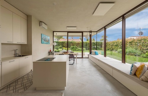 Bardolino Villa | Villa Vista Lago with Lake View, Communal Pool and Air Conditioning
